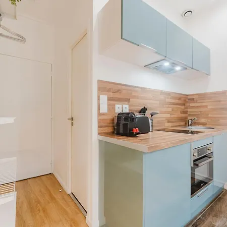 Grand Place - And Equipped Studio! דירה *