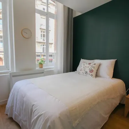Apartment Grand Place - And Equipped Studio! *