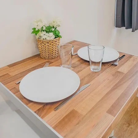 Grand Place - And Equipped Studio! Apartment *