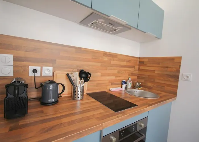 Grand Place - And Equipped Studio! 里尔