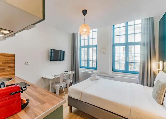 Grand Place - And Equipped Studio! * 里尔