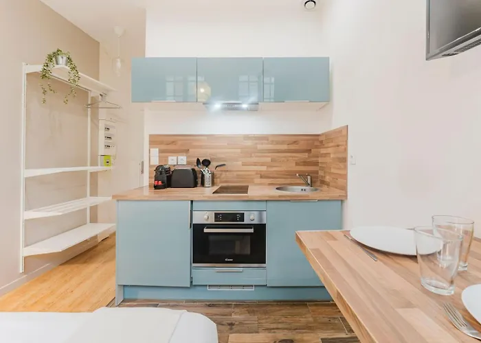 Grand Place - And Equipped Studio! 公寓 *